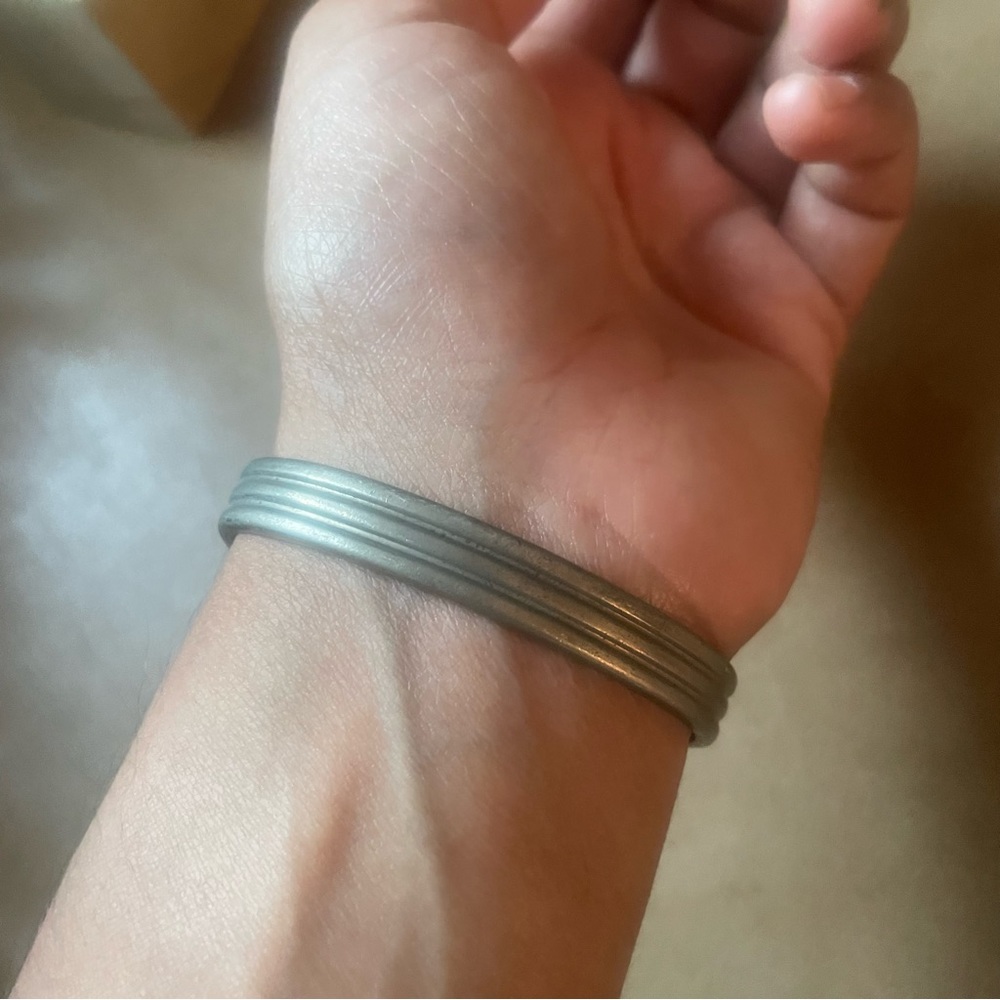 Vintage Shell Design Adjustable Cuff Bracelet Ban… - image 4